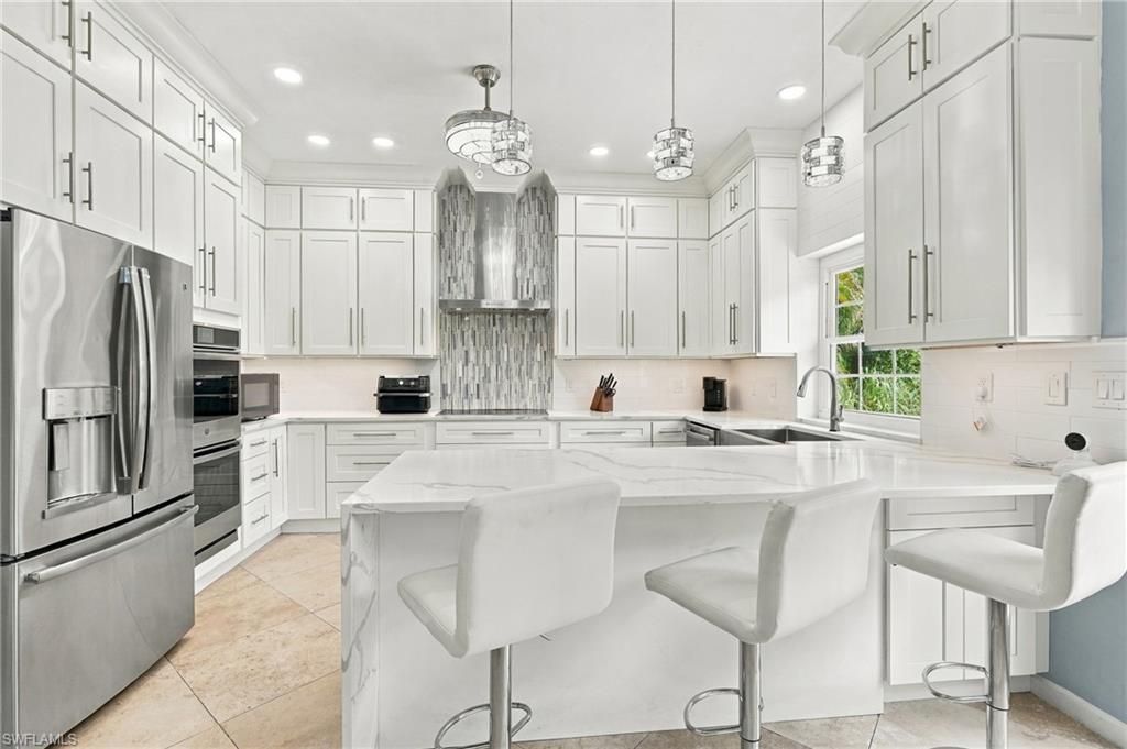 130 1st St Nw, Naples, FL 34120 Photo