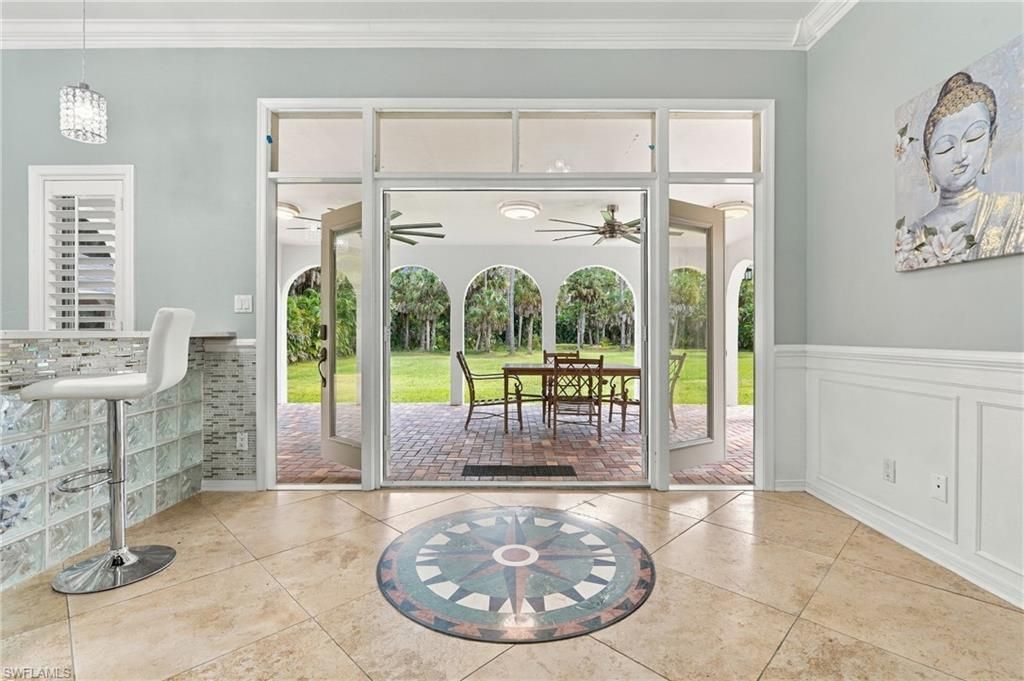 130 1st St Nw, Naples, FL 34120 Photo