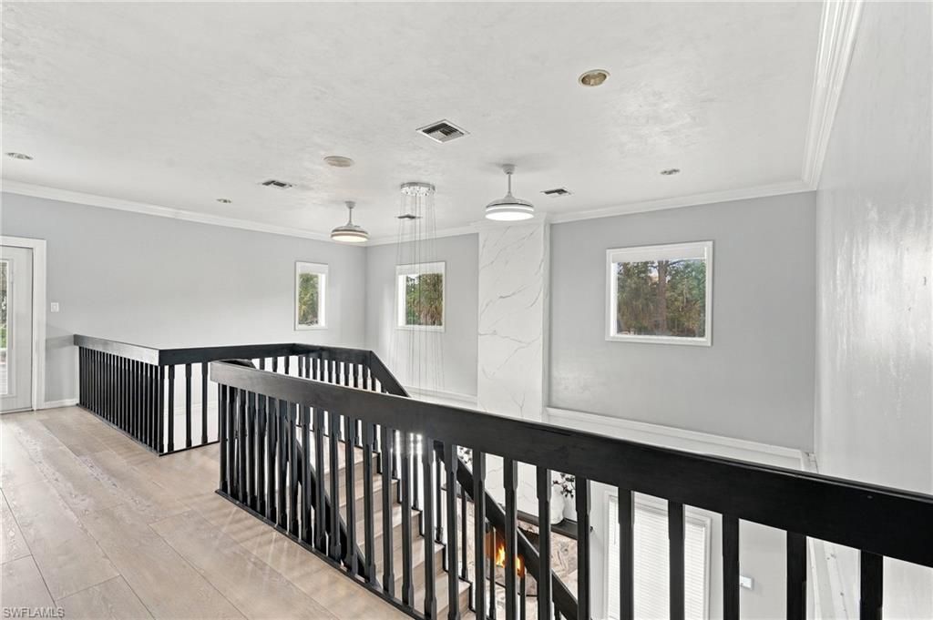 130 1st St Nw, Naples, FL 34120 Photo