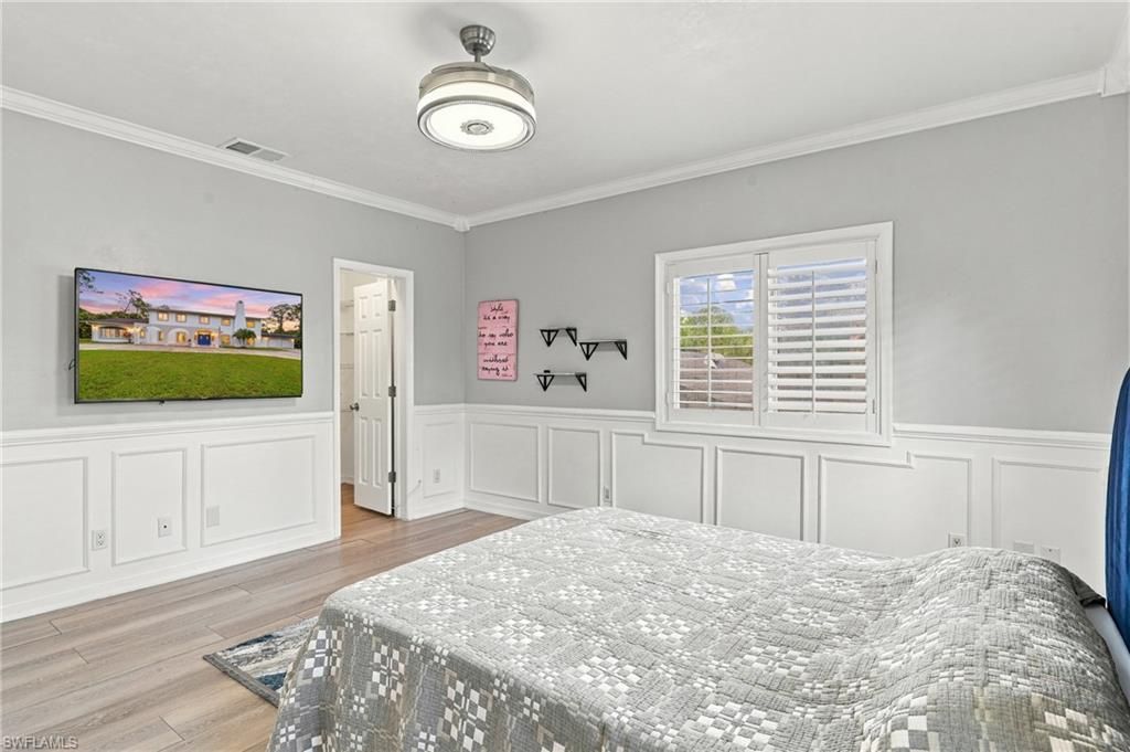 130 1st St Nw, Naples, FL 34120 Photo