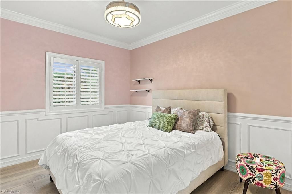 130 1st St Nw, Naples, FL 34120 Photo
