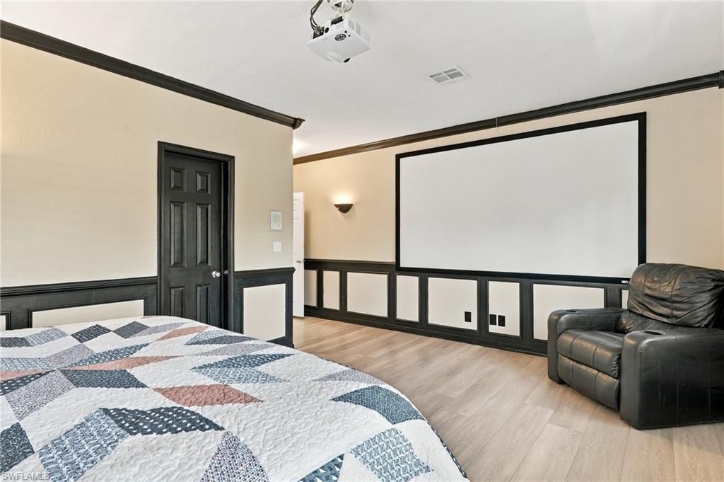 130 1st St Nw, Naples, FL 34120 Photo