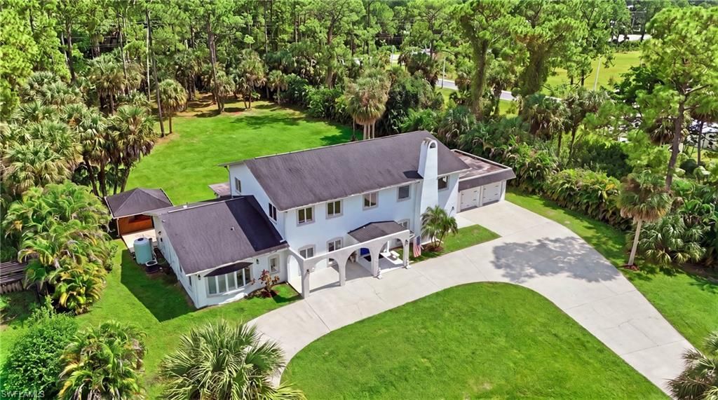 130 1st St Nw, Naples, FL 34120 Photo