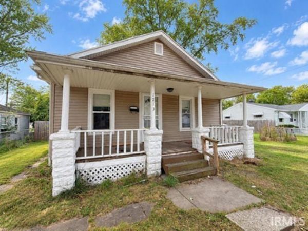 1213 Huey Street, South Bend, IN 46628