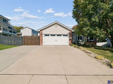 3322 Canyon Road, Lincoln, NE 68516