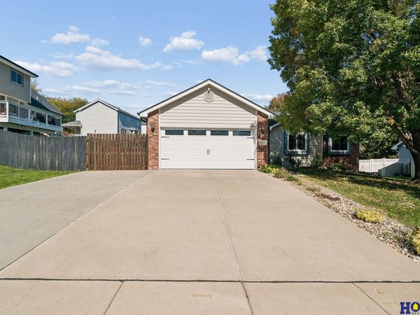 3322 Canyon Road, Lincoln, NE 68516