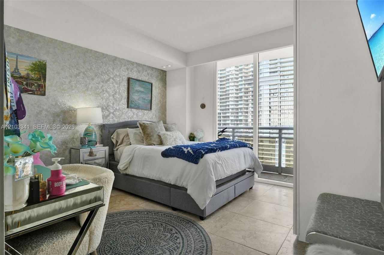 901 Brickell Key Blvd , Unit 2204, Miami, FL 33131 Photo