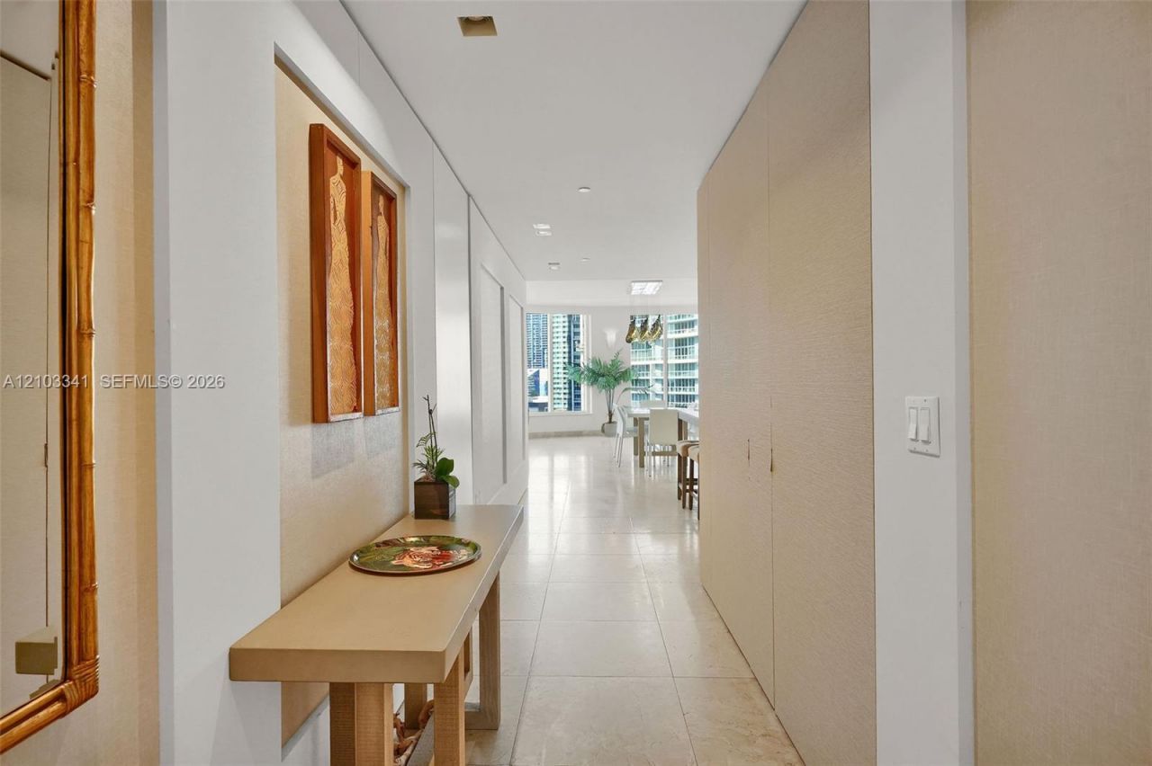 901 Brickell Key Blvd , Unit 2204, Miami, FL 33131 Photo