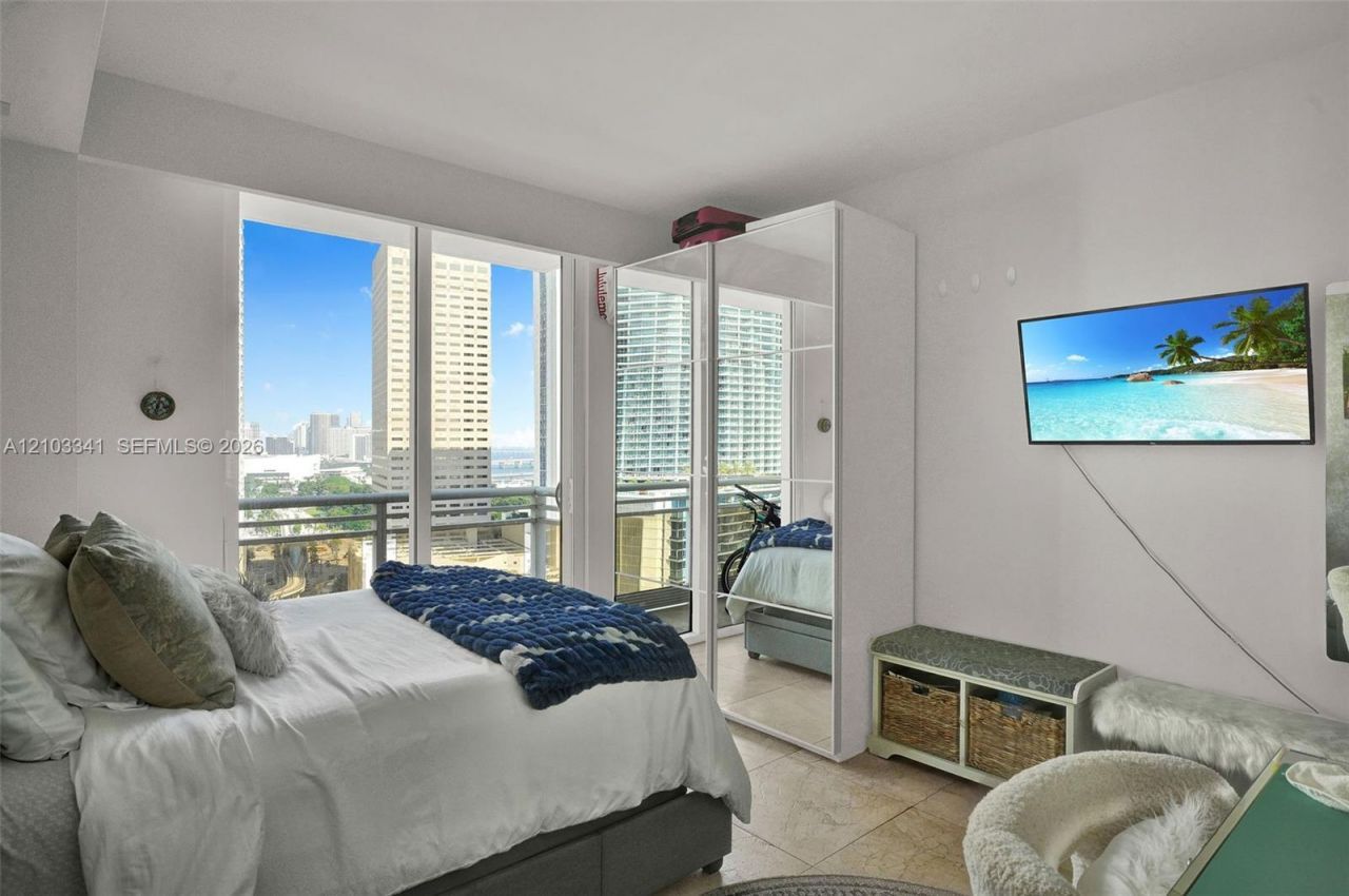 901 Brickell Key Blvd , Unit 2204, Miami, FL 33131 Photo