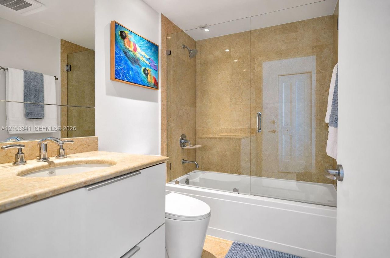 901 Brickell Key Blvd , Unit 2204, Miami, FL 33131 Photo