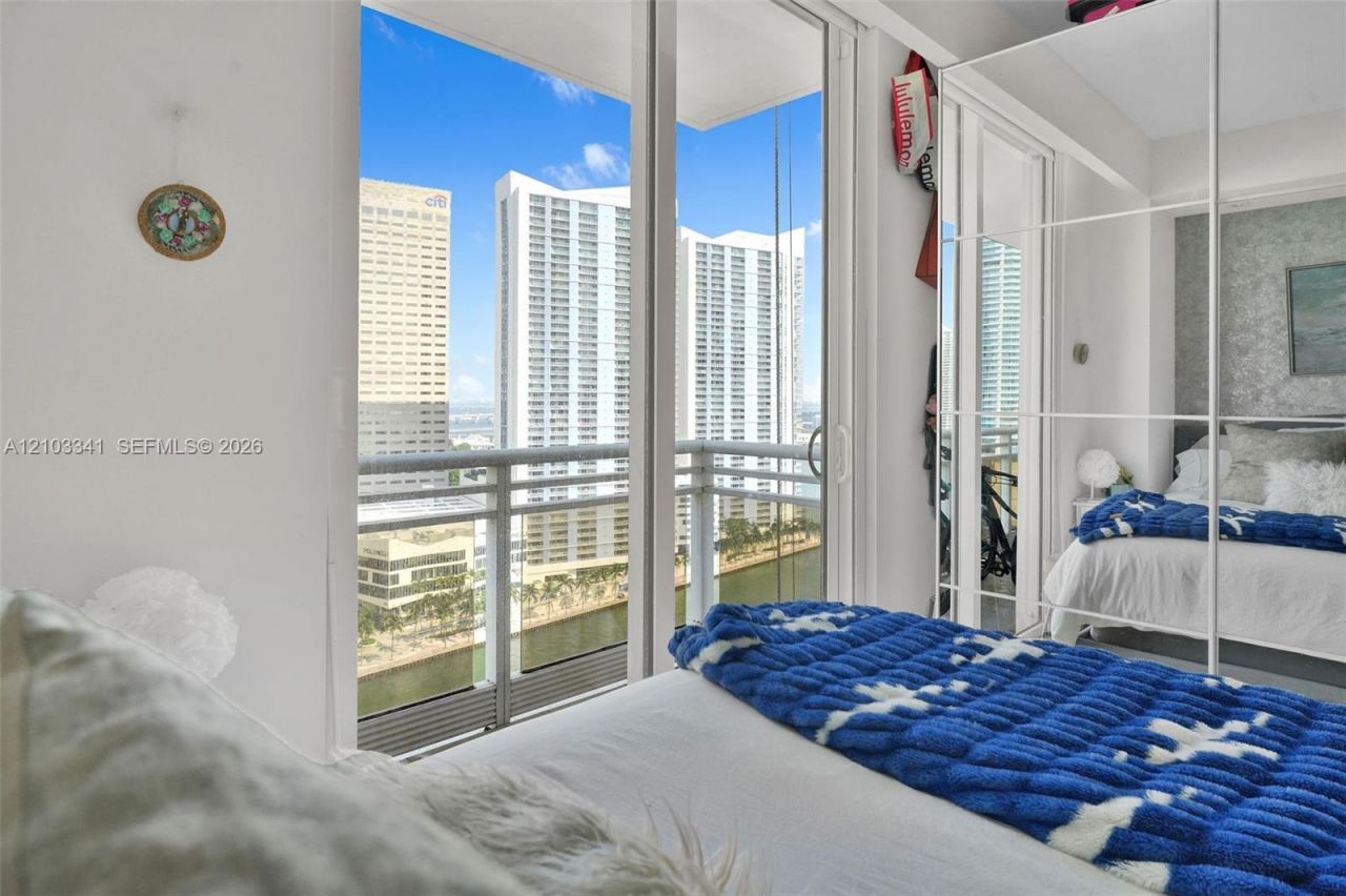 901 Brickell Key Blvd , Unit 2204, Miami, FL 33131 Photo