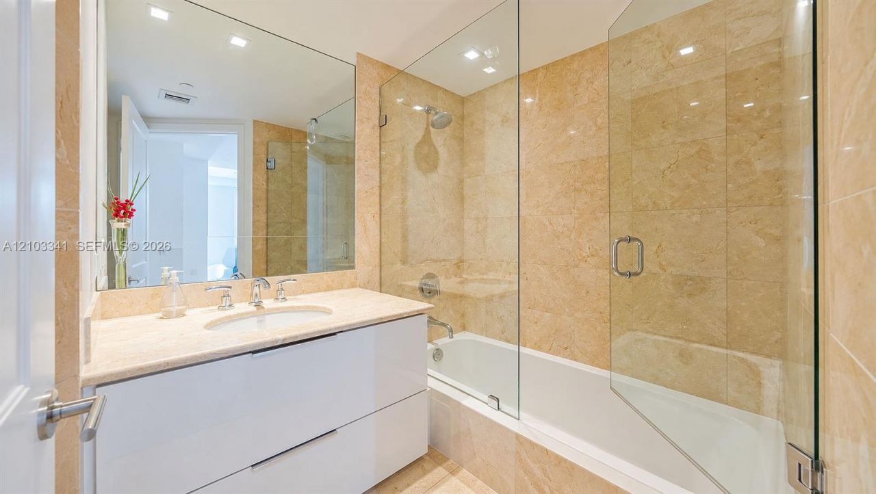 901 Brickell Key Blvd , Unit 2204, Miami, FL 33131 Photo