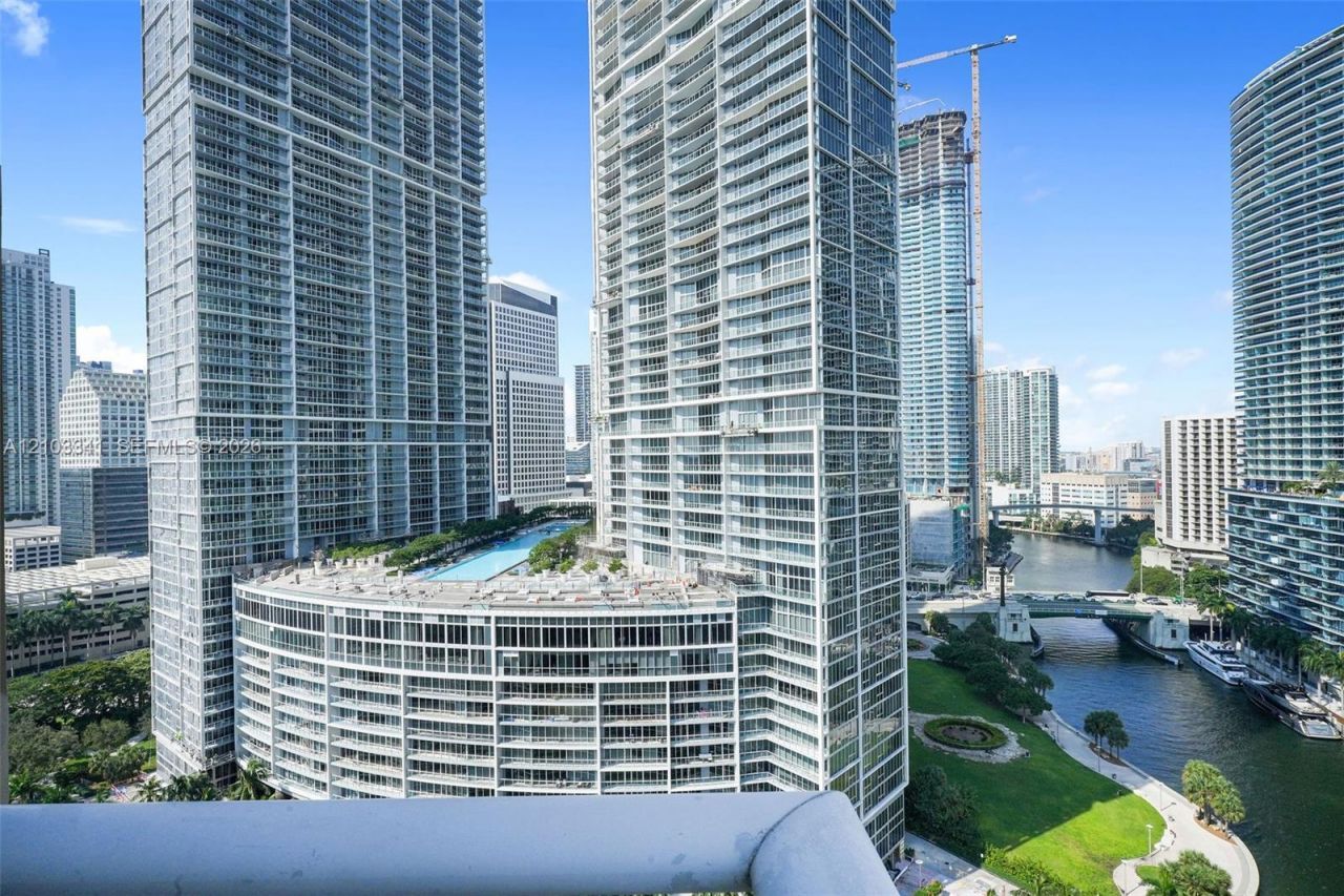 901 Brickell Key Blvd , Unit 2204, Miami, FL 33131 Photo