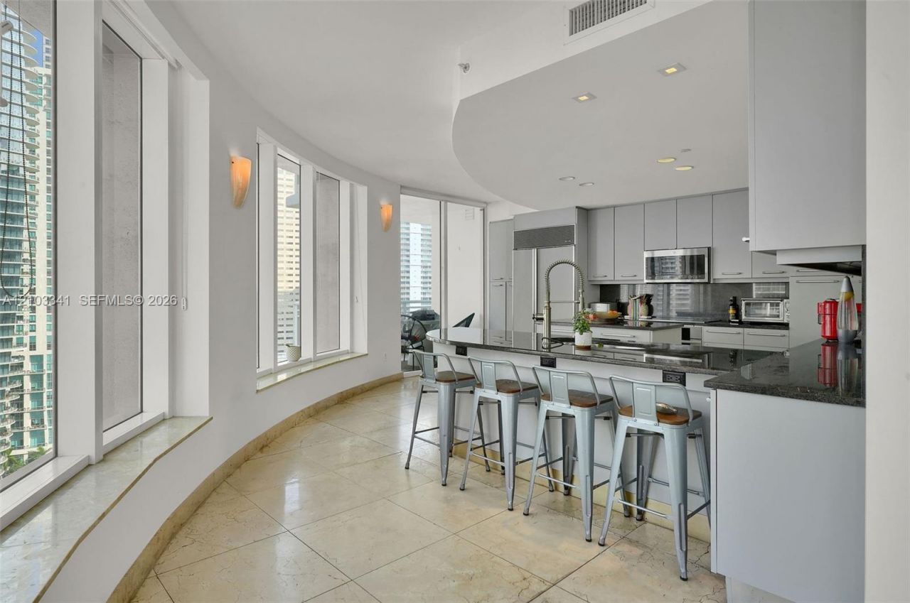 901 Brickell Key Blvd , Unit 2204, Miami, FL 33131 Photo
