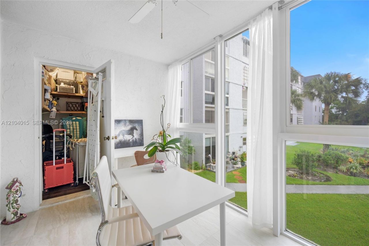 1402 NW 80th Ave, Unit 210, Margate, FL 33063 Photo