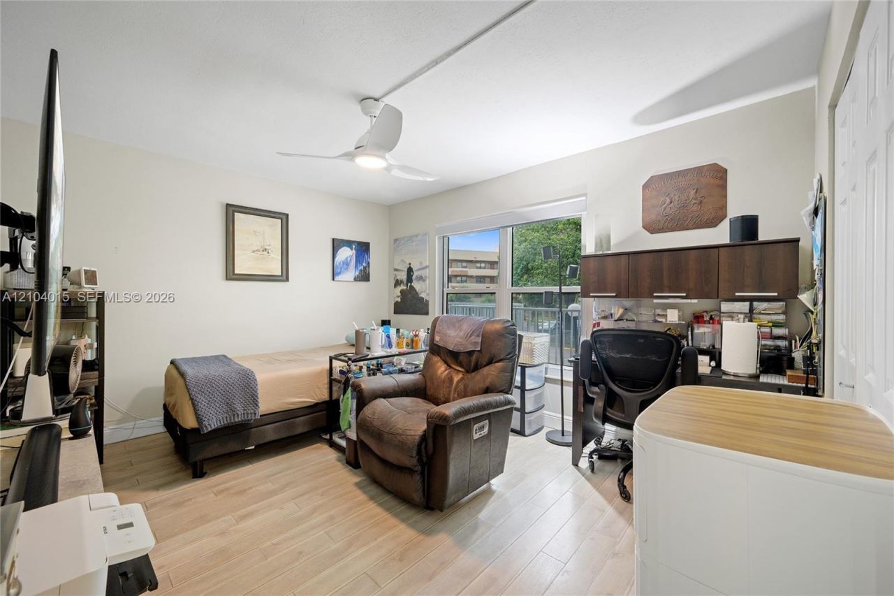 1402 NW 80th Ave, Unit 210, Margate, FL 33063 Photo