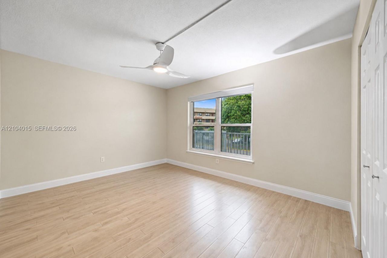 1402 NW 80th Ave, Unit 210, Margate, FL 33063 Photo