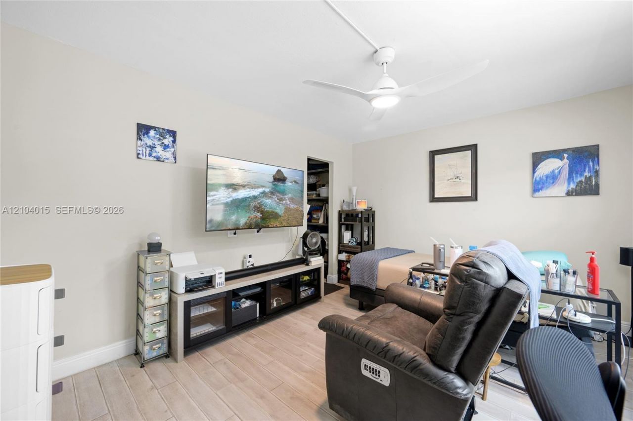 1402 NW 80th Ave, Unit 210, Margate, FL 33063 Photo