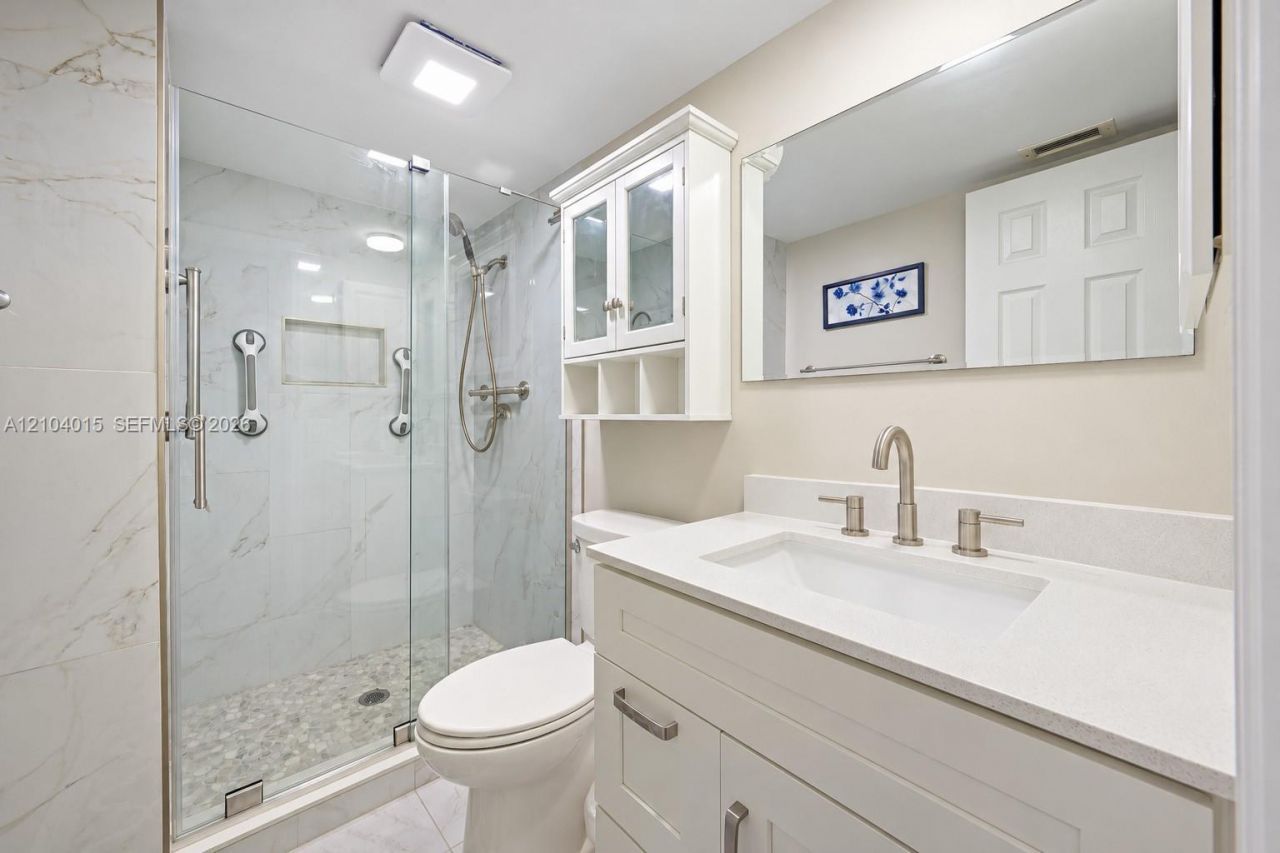1402 NW 80th Ave, Unit 210, Margate, FL 33063 Photo
