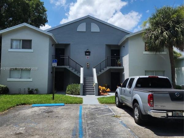 983 Lake Terry Dr , Unit C, West Palm Beach, FL 33411