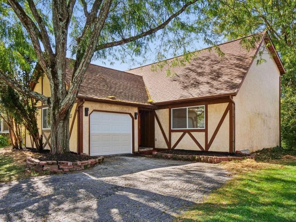 5455 Maple Canyon Avenue , Columbus, OH 43229