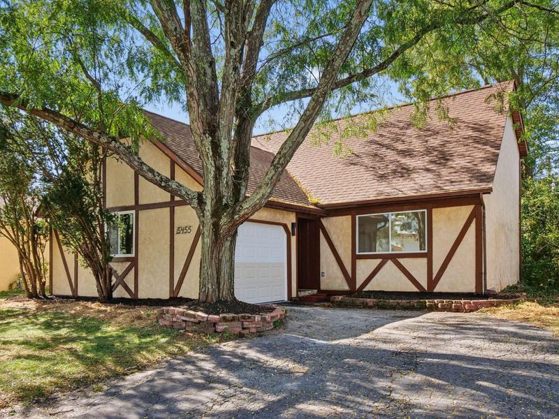 5455 Maple Canyon Avenue , Columbus, OH 43229 Photo 2