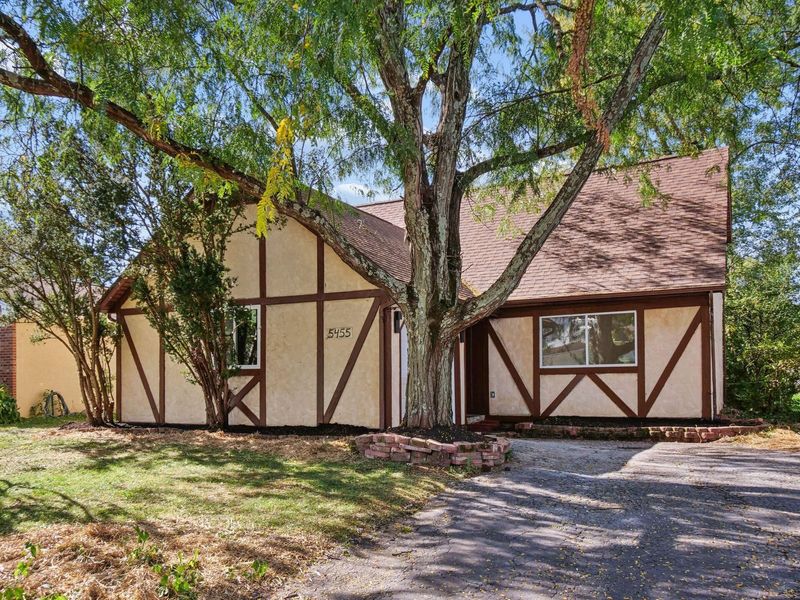 5455 Maple Canyon Avenue , Columbus, OH 43229 Photo 3