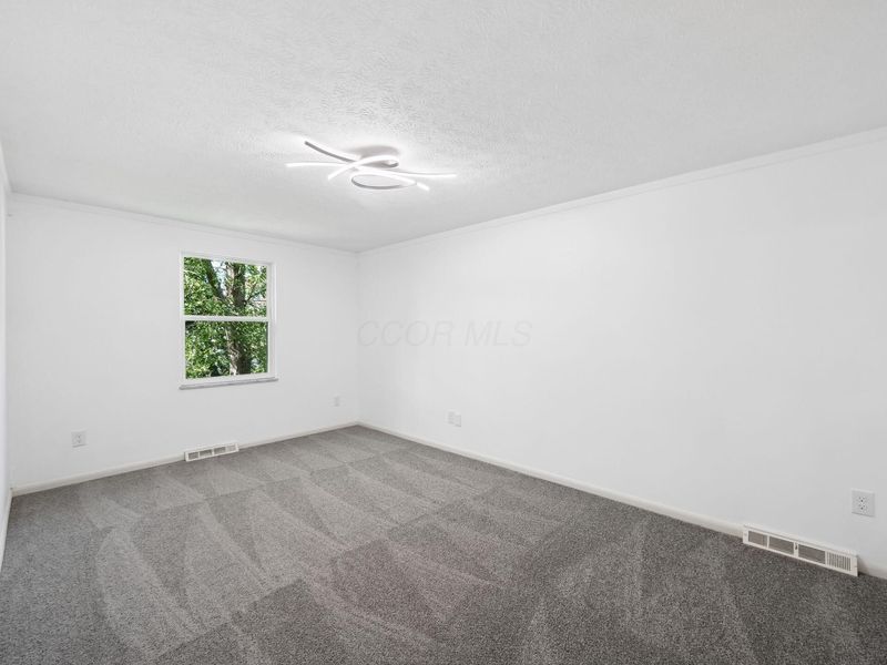 5455 Maple Canyon Avenue , Columbus, OH 43229 Photo 36