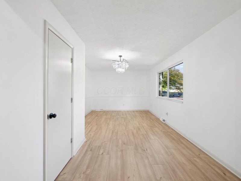 5455 Maple Canyon Avenue , Columbus, OH 43229 Photo 7