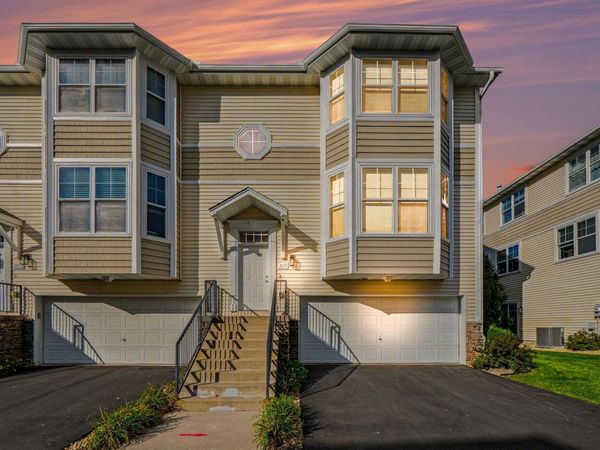 3174 Lexington Avenue N, Shoreview, MN 55126