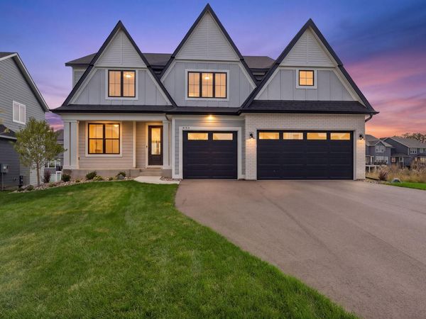 4153 Arbor Drive, Woodbury, MN 55129