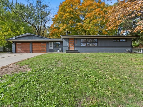 8320 Penn Avenue S, Bloomington, MN 55431