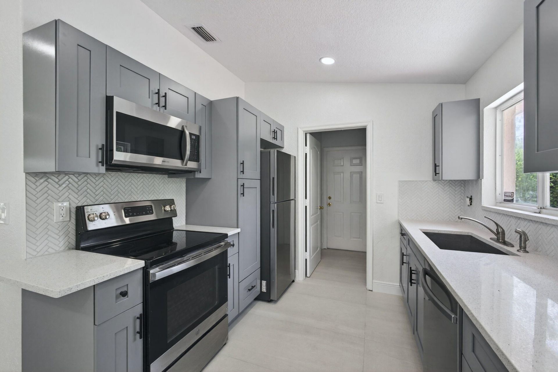 17354 64th Place N, Loxahatchee, FL 33470 Photo