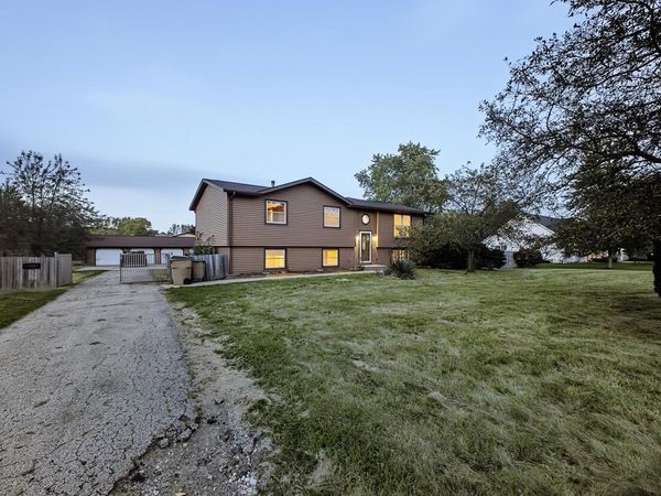 3400 116th STREET, Pleasant Prairie, WI 53158