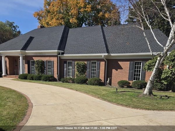 326 BRAEBOURNE COURT, Green Bay, WI 54301