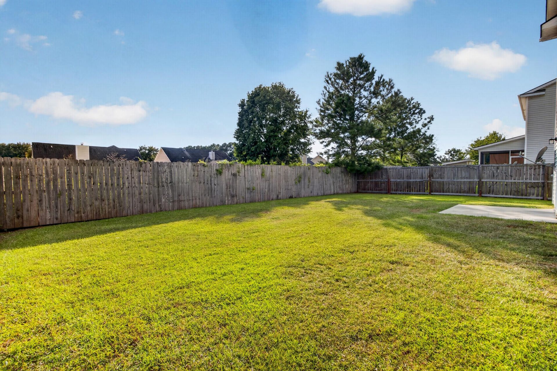 7741 Kinston Street Photo 34