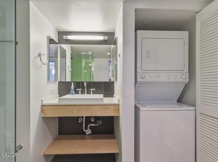 255 N Sierra Street, Unit 713, Reno, NV 89501 Photo