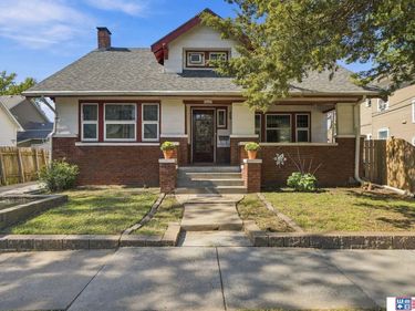 1227 S 16th Street, Lincoln, NE 68502