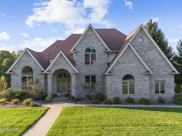 833 Laurel Road , Mayfield, PA 18433