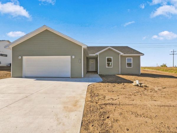 4415 Edwin Boulevard, Grawn, MI 49637