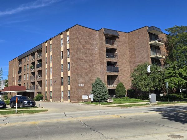 6330 Lincoln Avenue , Unit 4J, Morton Grove, IL 60053