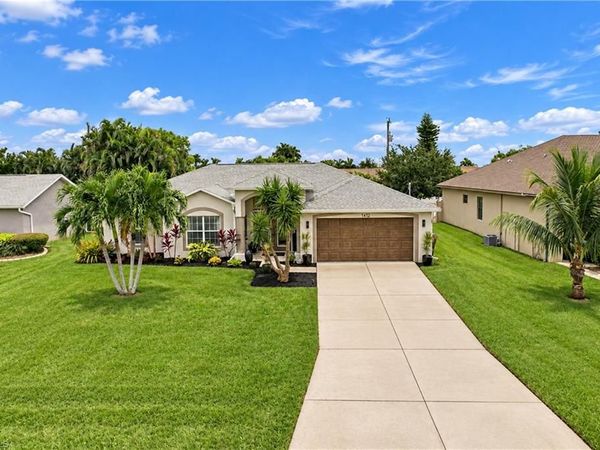 1412 SW 43rd TER , CAPE CORAL, FL 33914