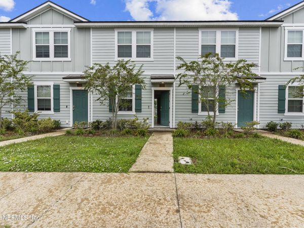 8207 LAROSE Road, Jacksonville, FL 32211