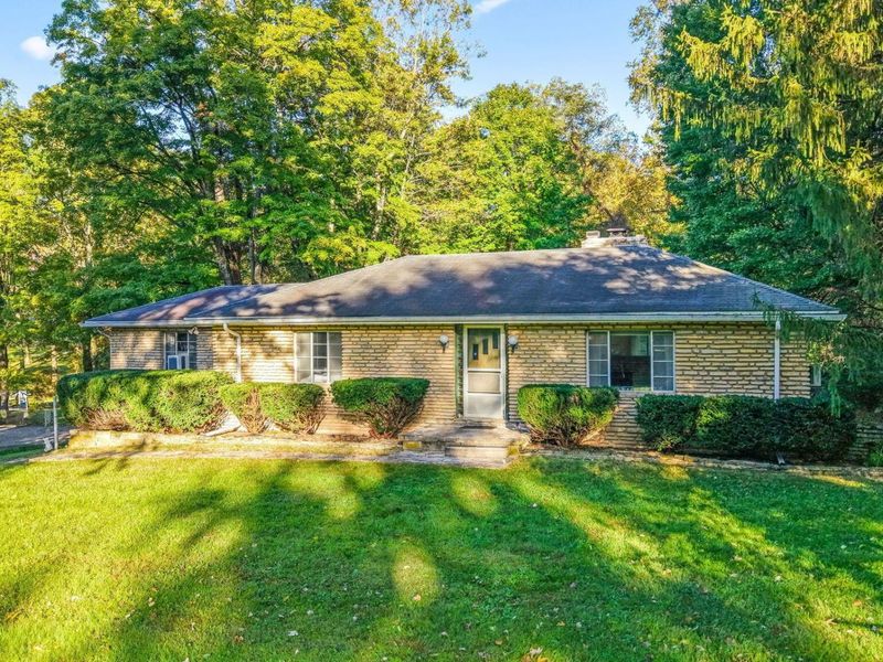 7868 Clark State Road, Blacklick, OH 43004 Photo 2