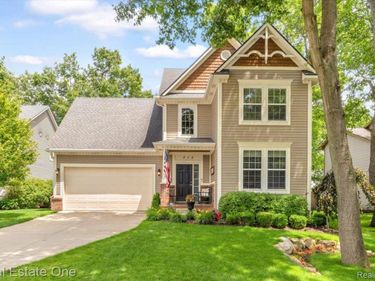 312 Stone Wood Court, Milford Village, Mi 48381