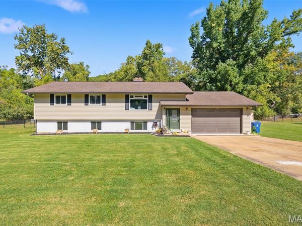 6213 Carolyn Sue Drive, High Ridge, MO 63049