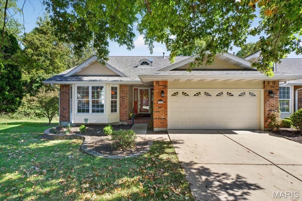 15425 Braefield Drive, Chesterfield, MO 63017 Main Photo