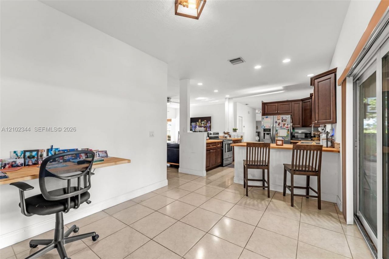 9064 SW 215th Ter, Cutler Bay, FL 33189 Photo