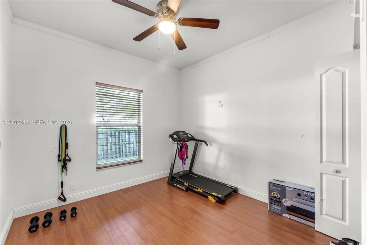 9064 SW 215th Ter, Cutler Bay, FL 33189 Photo