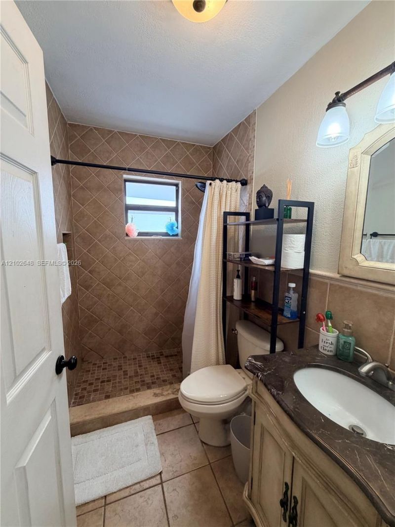 Please Call For Address, Hialeah, FL 33015 Photo